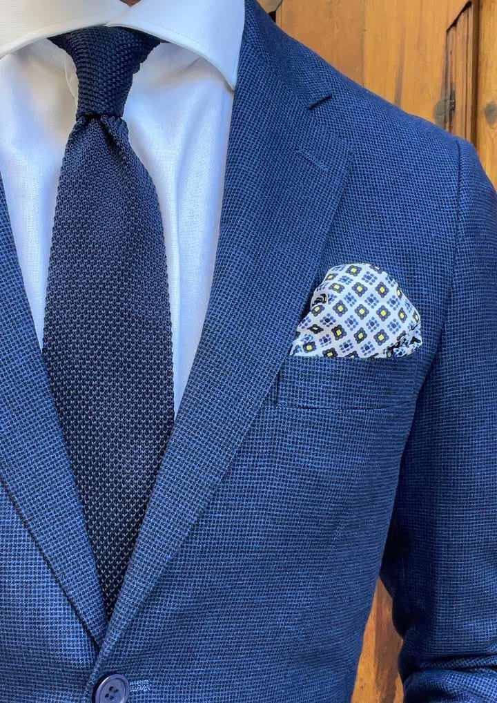 Traje de hombre azul. Modelo ferretti. Uomomania