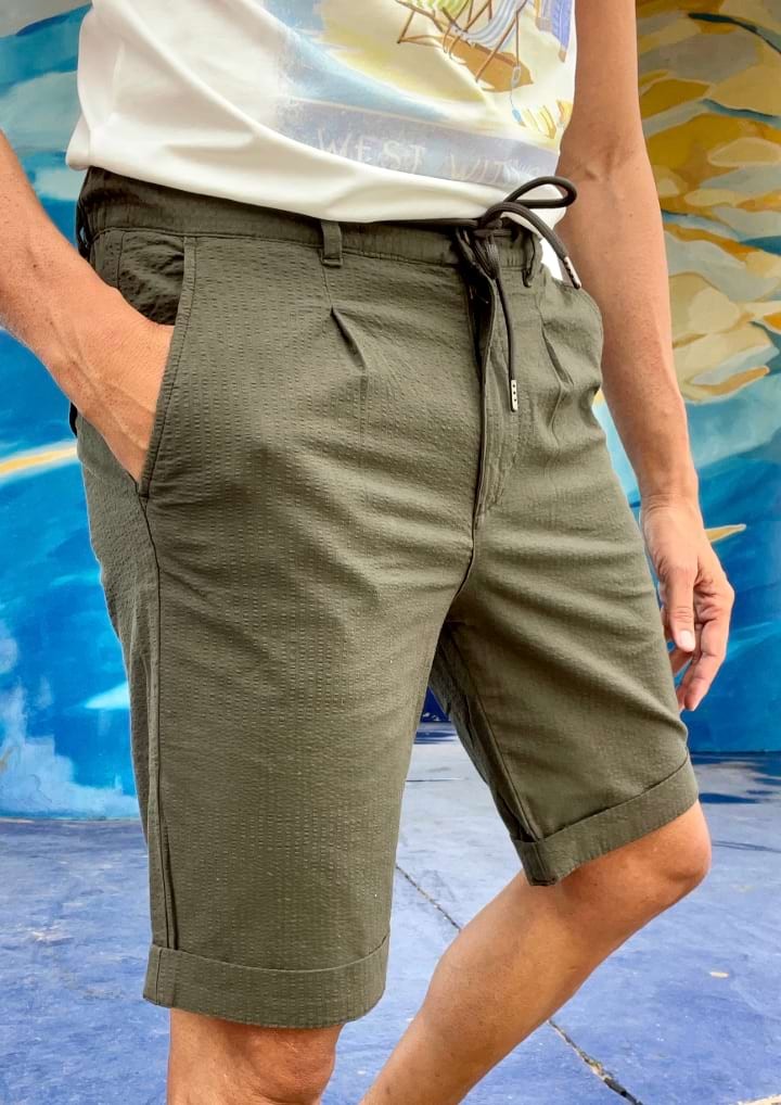 Bemudas de hombre verde militar "Seersucker"