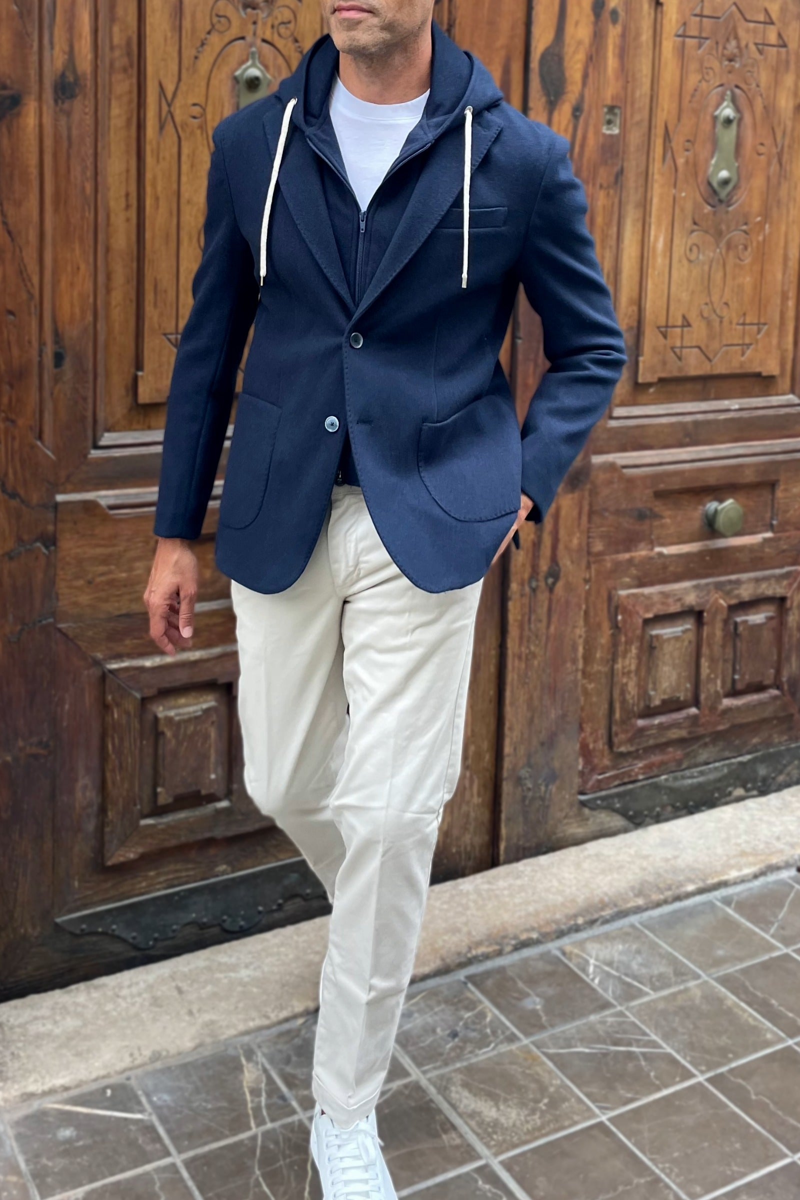 Americana capucha Roberto