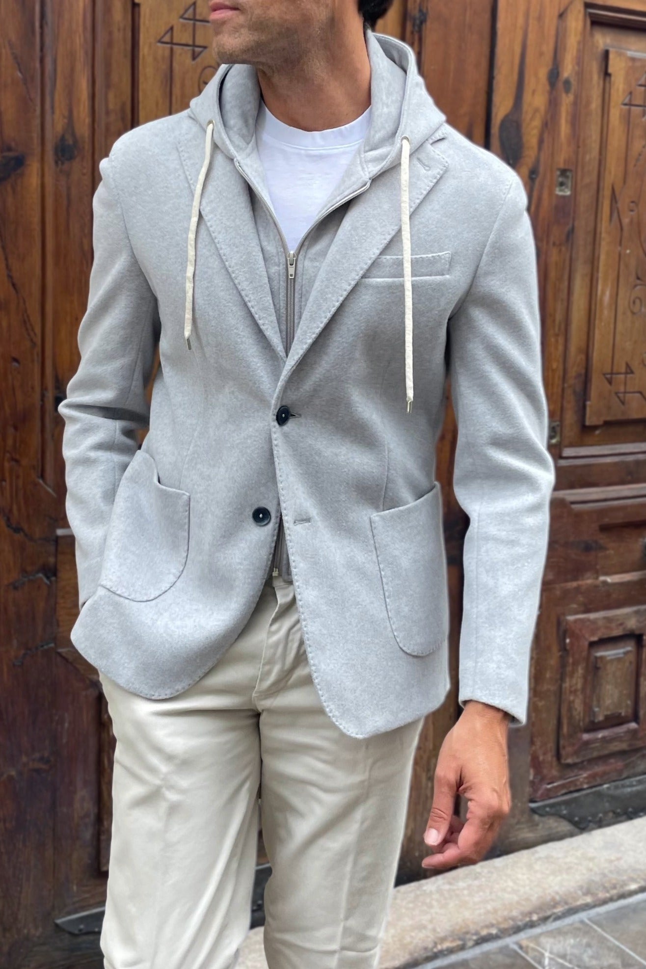 Americana capucha Roberto