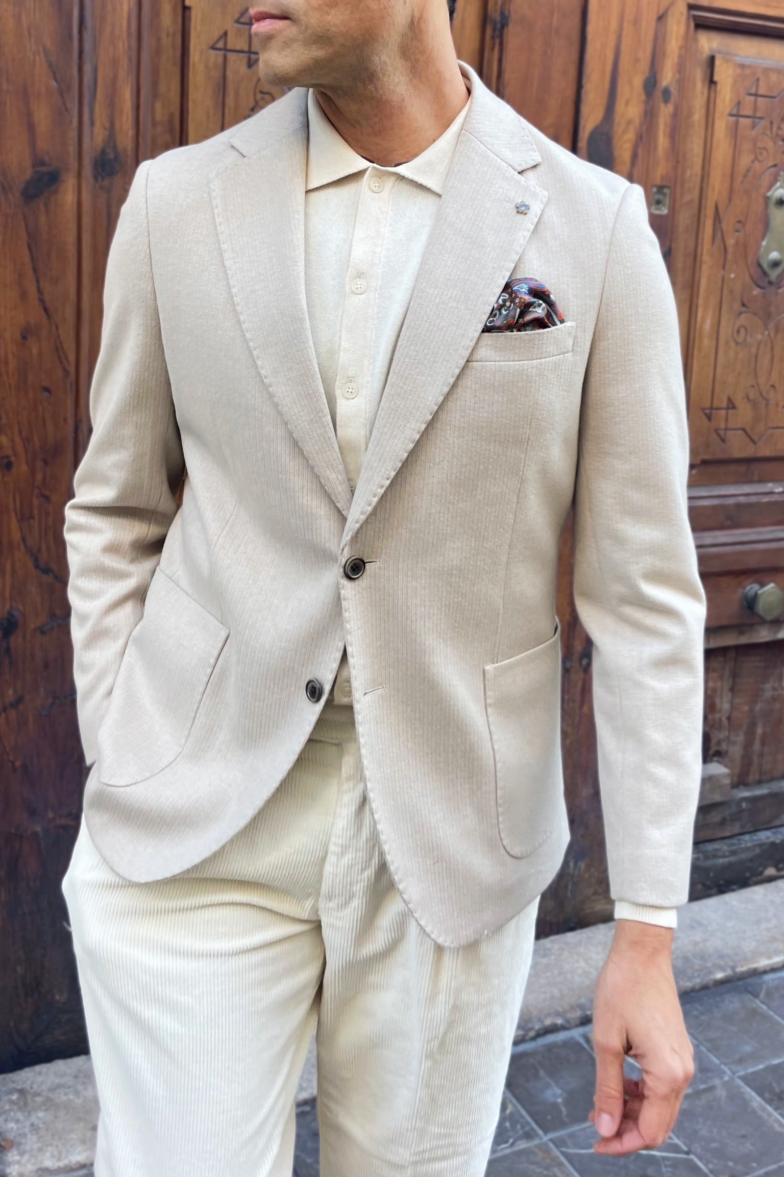 Americana beige de hombre para invierno con estilo italiano