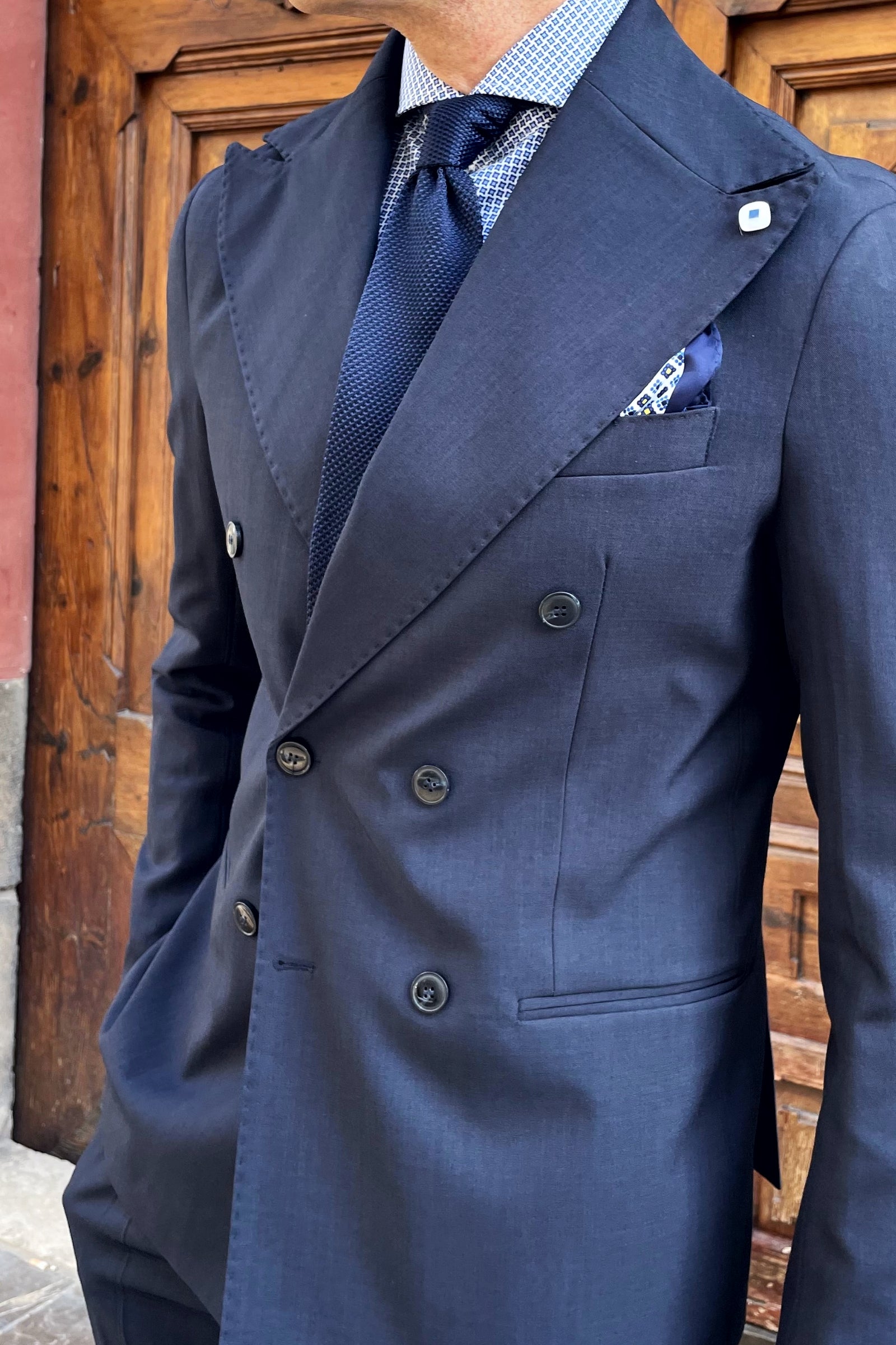 Traje cruzado Gurkha