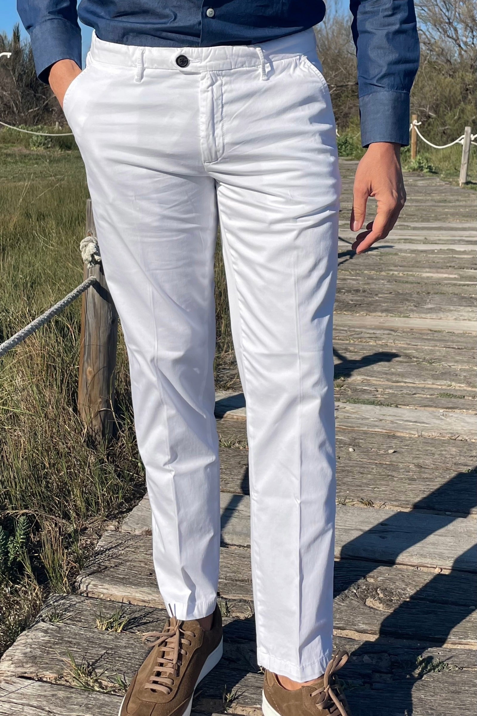 Pantalón blanco de hombre en algodón elástico ligero estilo italiano primavera verano