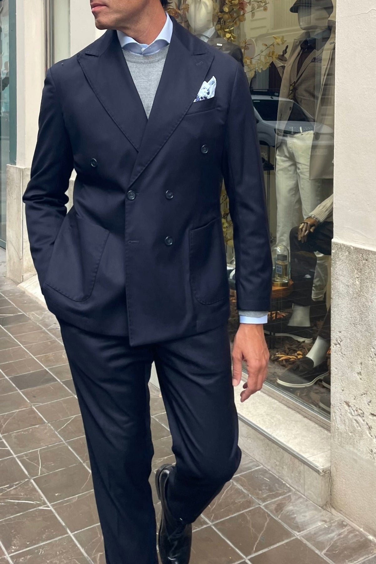 Traje Cruzado Onassis