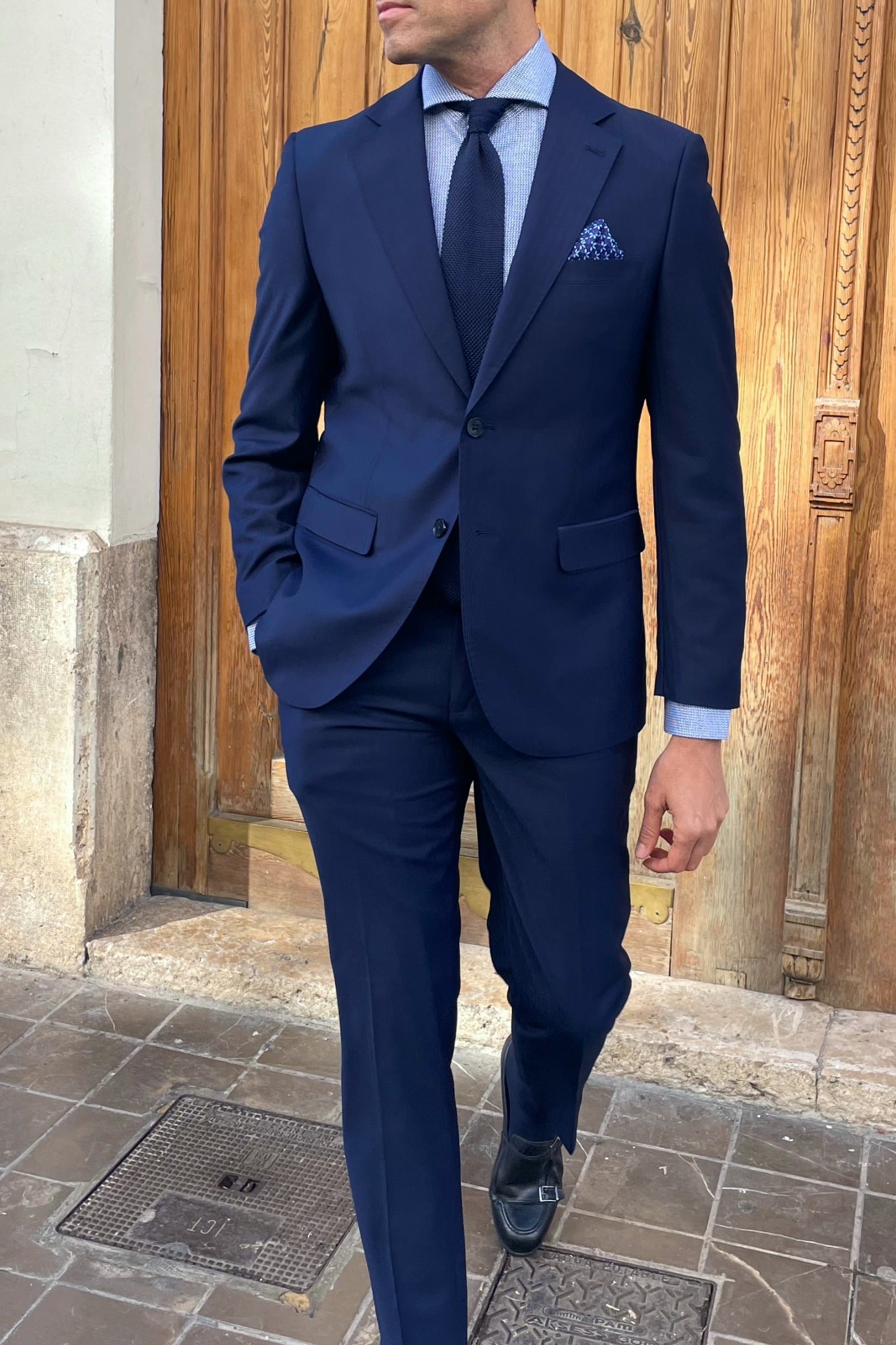 Traje de boda para hombre en color azul