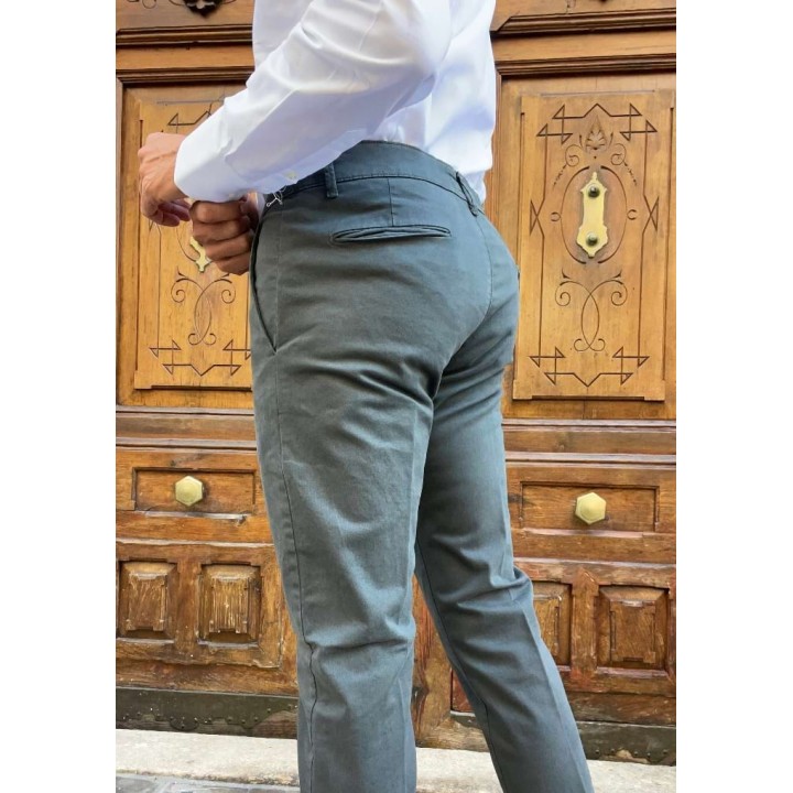 Pantalones chinos slim fit gris