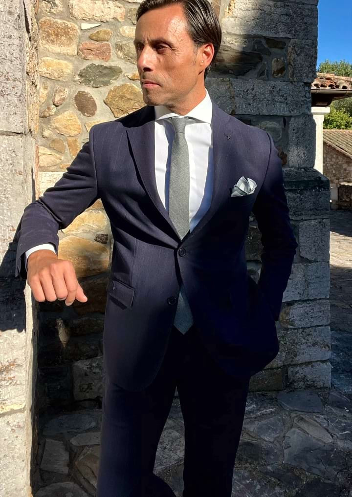 Vittorio gestreifter Anzug