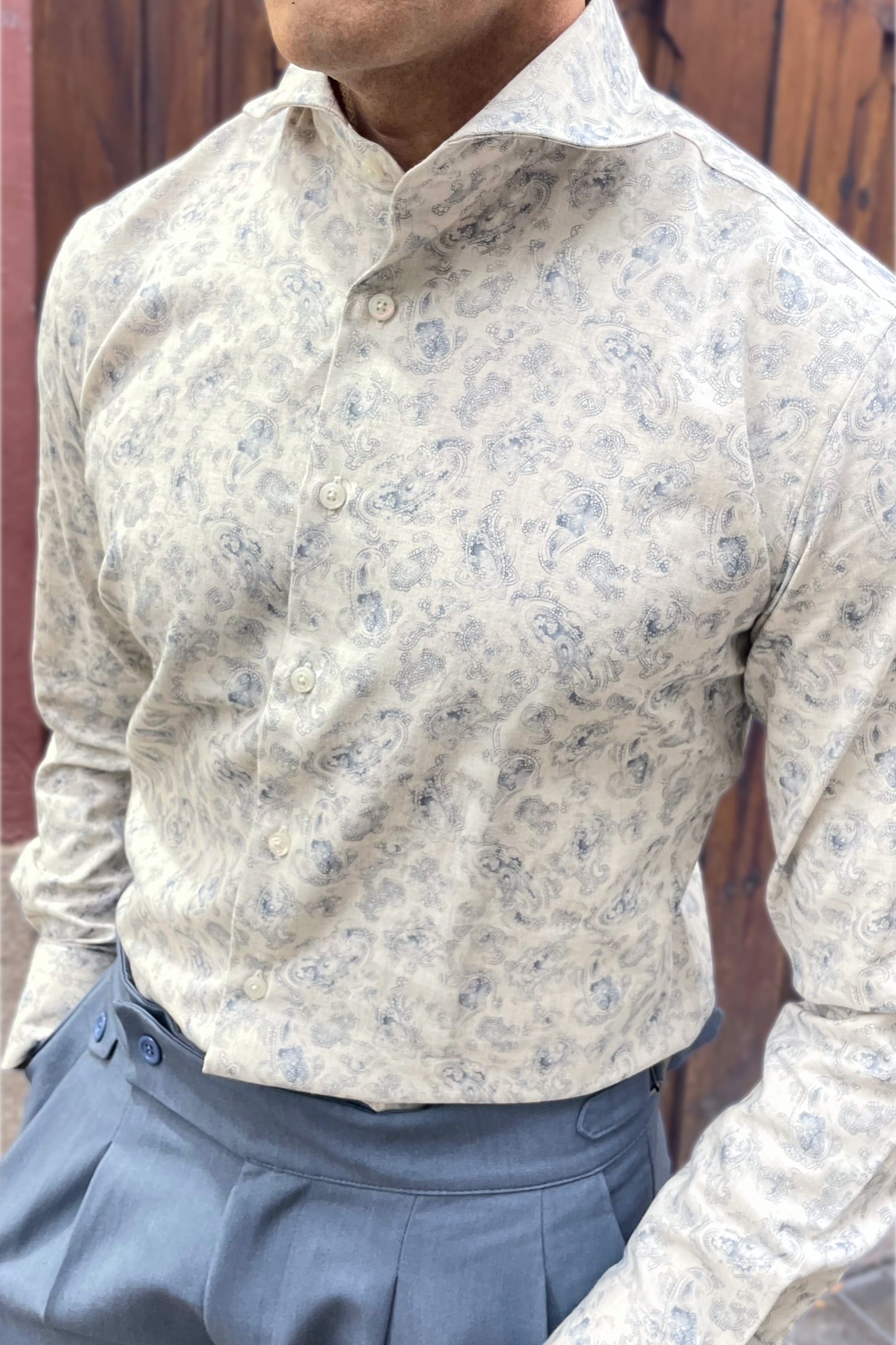 Camisa italiana de hombre marca UOMOMANIA edición limitada con estampado paisley, franela de algodón premium y corte Italian fit 